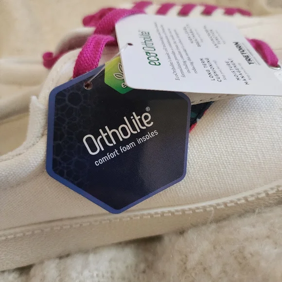 White Sneakers with Pink Laces - Picture 3 of 8